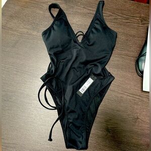 TA3 Hi Cut Plungey S Short